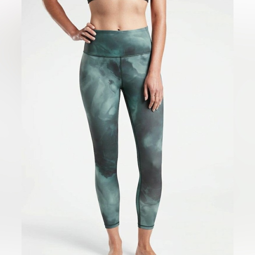 NWOT Athleta Elation Printed 7/8 Leggings Size XXS